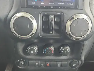 Jeep Wrangler Unlimited 2017 4x4 Sahara 4dr SUV