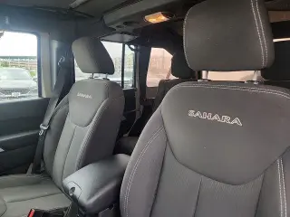 Jeep Wrangler Unlimited 2017 4x4 Sahara 4dr SUV