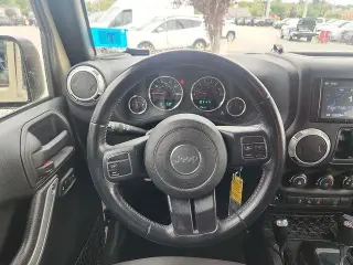 Jeep Wrangler Unlimited 2017 4x4 Sahara 4dr SUV