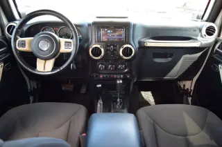 Jeep Wrangler Unlimited 2016 4x4 Sport 4dr SUV