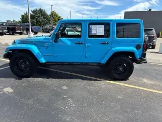 Jeep Wrangler Unlimited 2017 4x4 Sahara 4dr SUV