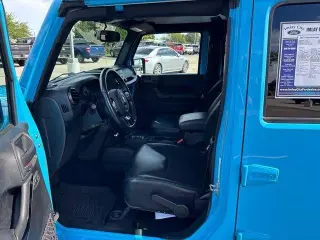 Jeep Wrangler Unlimited 2017 4x4 Sahara 4dr SUV