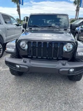 Jeep Gladiator 2023 4x4 Sport 4dr Crew Cab 5.0 ft. SB