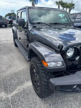 Jeep Gladiator 2023 4x4 Sport 4dr Crew Cab 5.0 ft. SB