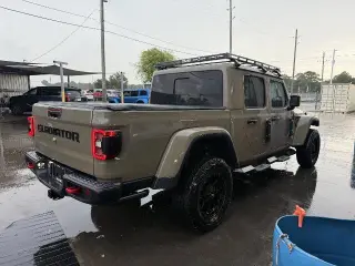 Jeep Gladiator 2020 4x4 Rubicon 4dr Crew Cab 5.0 ft. SB