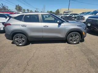 Kia Seltos 2023 AWD LX 4dr SUV