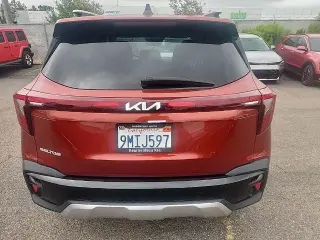 Kia Seltos 2024 S 4dr SUV