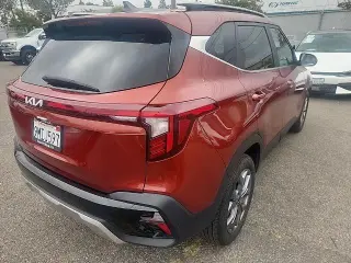 Kia Seltos 2024 S 4dr SUV
