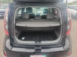 Kia Soul EV 2017 + 4dr Crossover