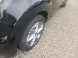 Kia Soul EV 2017 + 4dr Crossover