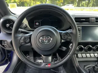 Toyota GR86 2022 2dr Coupe 6M