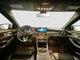 Mercedes-Benz Clase C 2020 C 300 4p Sedan