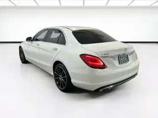 Mercedes-Benz Clase C 2020 C 300 4p Sedan