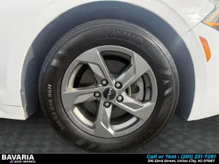 2023 Kia K5 LXS Auto FWD