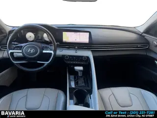 2021 Hyundai Elantra Limited IVT