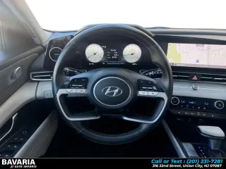 2021 Hyundai Elantra Limited IVT