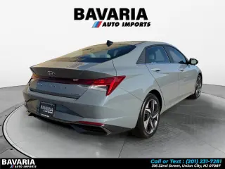 2021 Hyundai Elantra Limited IVT