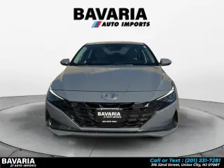 2021 Hyundai Elantra Limited IVT