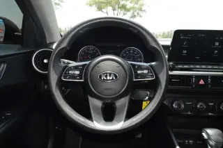 2021 Kia Forte LXS IVT