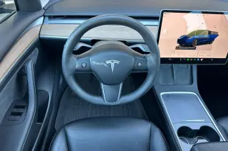Tesla Model 3 2023 4dr Sedan