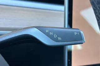 Tesla Model 3 2023 4dr Sedan