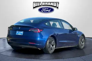 Tesla Model 3 2023 4dr Sedan