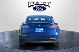 Tesla Model 3 2023 4dr Sedan