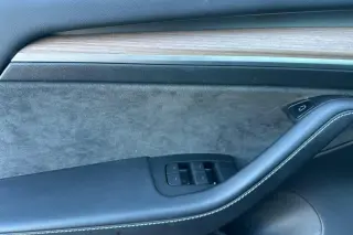 Tesla Model 3 2023 4dr Sedan