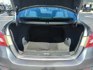 Nissan Sentra 2019 S 4p Sed 6M