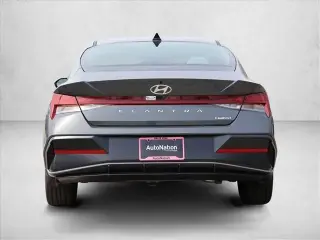 Hyundai ELANTRA 2026 Limited 4dr Sedán
