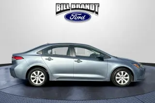 Toyota Corolla 2024 LE 4dr Sedán