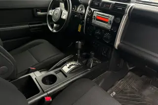 Toyota FJ Cruiser 2012 4x4 4p SUV 6M
