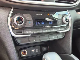 Hyundai SANTA FE 2019 SEL 2.4L 4p Crossover