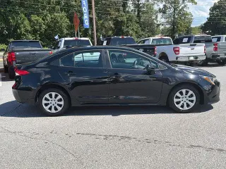 Toyota Corolla 2024 LE 4p Sedan