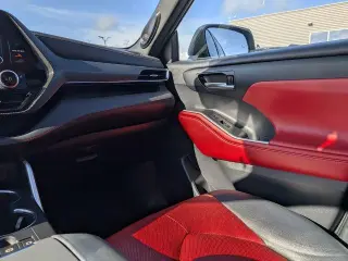 Toyota Highlander 2021 XSE 4dr SUV