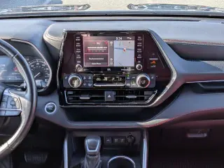 Toyota Highlander 2021 XSE 4dr SUV