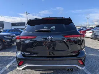 Toyota Highlander 2021 XSE 4dr SUV