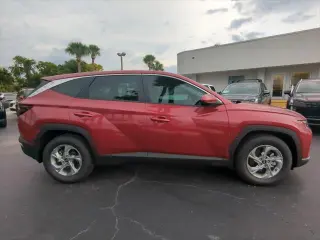 Hyundai TUCSON 2024 SE 4dr SUV