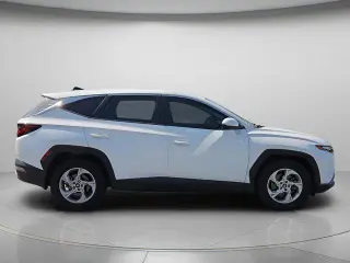 Hyundai TUCSON 2024 SE 4p SUV