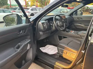 Nissan Pathfinder 2024 AWD Rock Creek 4dr SUV