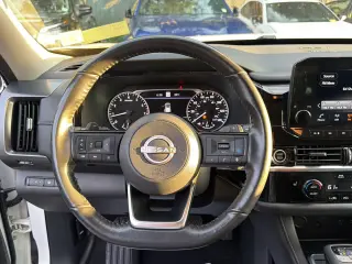 Nissan Pathfinder 2023 AWD SL 4dr SUV