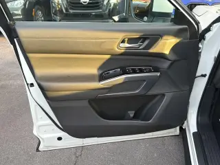 Nissan Pathfinder 2023 AWD SL 4dr SUV
