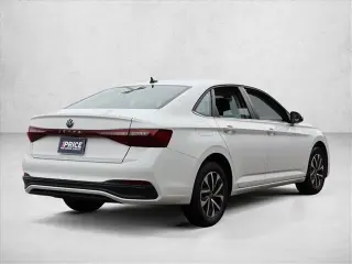 Volkswagen Jetta 2025 S 4dr Sedán