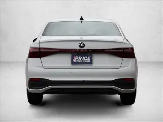 Volkswagen Jetta 2025 S 4dr Sedán
