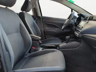 Nissan Versa 2023 SV 4p Sedan