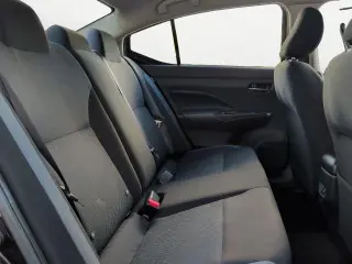 Nissan Versa 2023 SV 4p Sedan