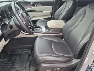 Kia Carnival 2023 LX 4p Mini-Van