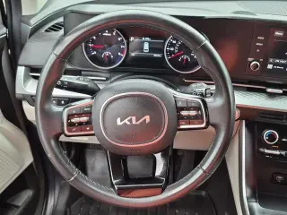 Kia Carnival 2023 LX 4p Mini-Van