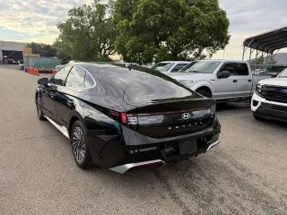 Hyundai SONATA Hybrid 2025 SEL 4dr Sedan