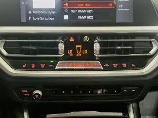 BMW Serie 3 2019 330i 4p Sedán